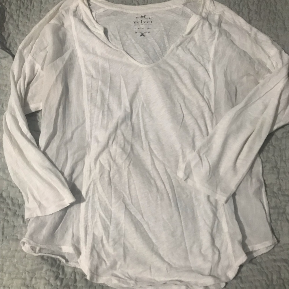 White thin 3/4 shirt